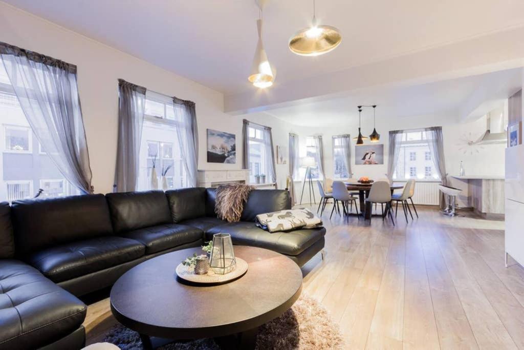 Superb Central Location, No Car Needed - Spacious Akureyri Exteriér fotografie
