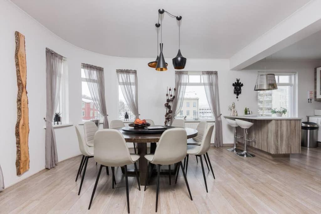 Superb Central Location, No Car Needed - Spacious Akureyri Exteriér fotografie